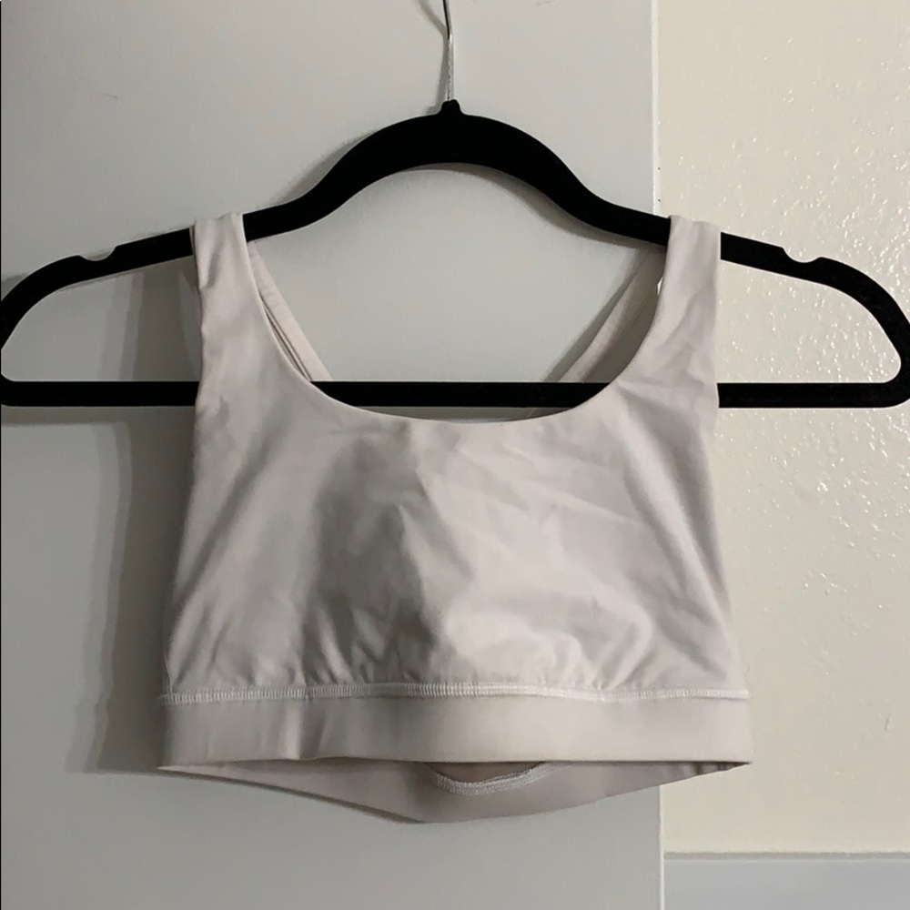 Lulu lemon sports bra